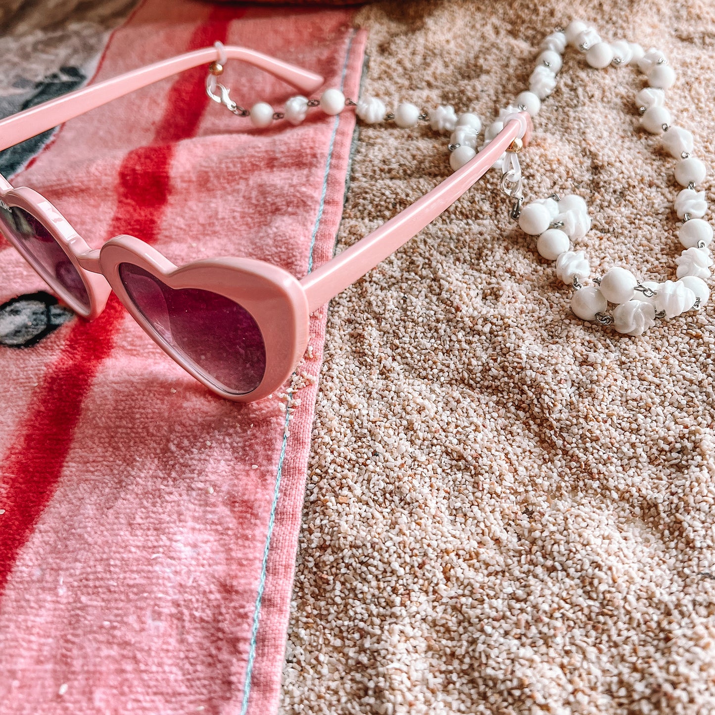 White Sun Glasses Necklace