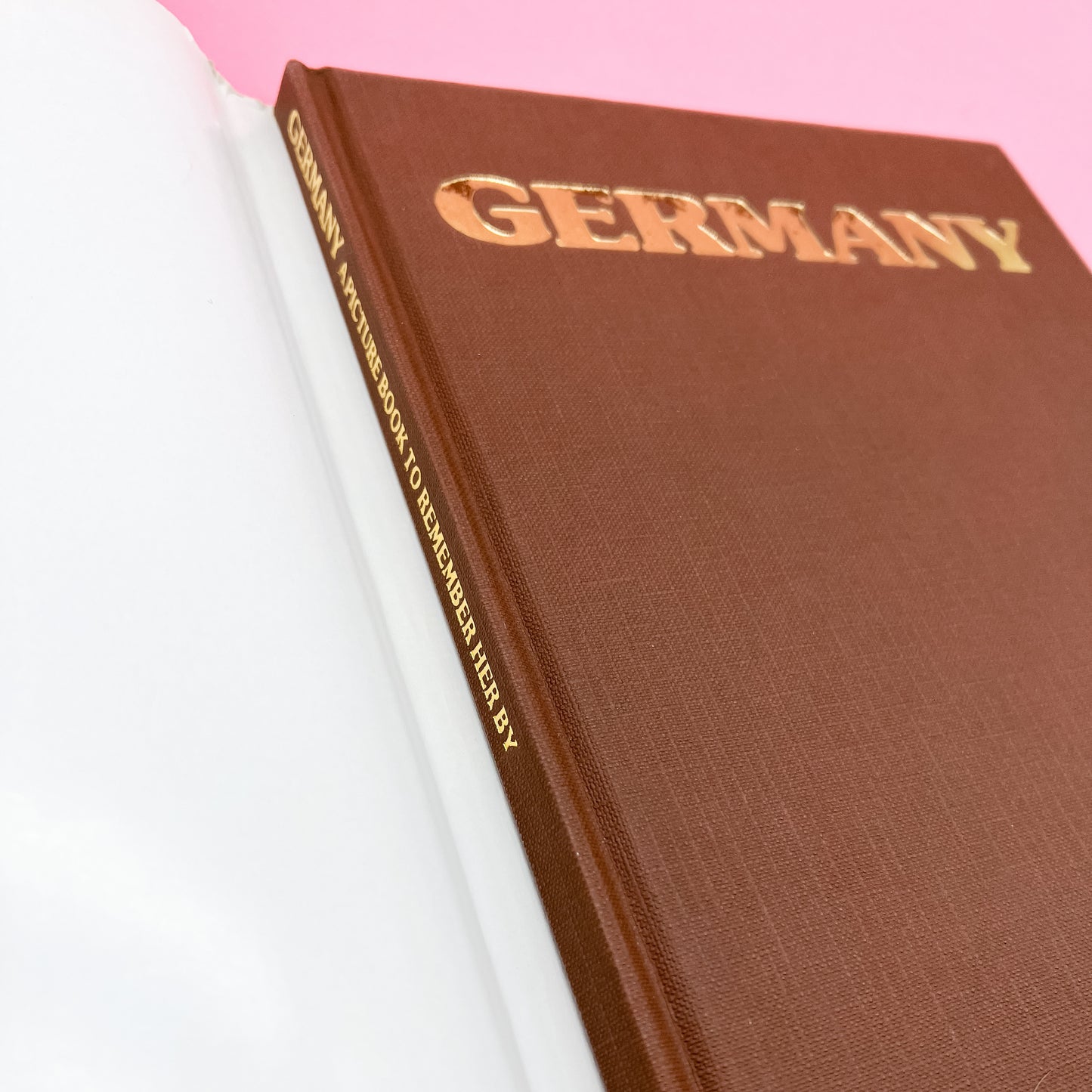 A Picture Book To Remember Her By Germany 1978 Coffee Table Book