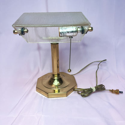 Vintage rippled clear glass shade banker’s desk lamp | Vintage bankers desk lamp | Vintage brass and glass desk lamp