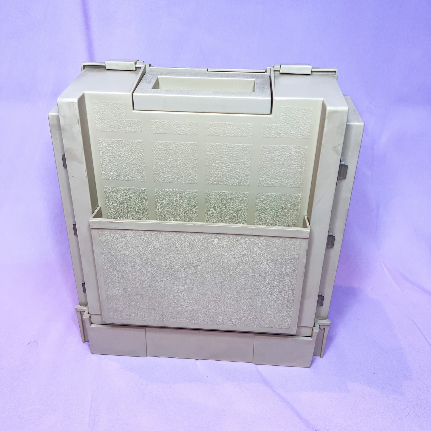 Vintage 1983 World Wide Media Sewing Craft Fold-Out Carrying Case & Organizer