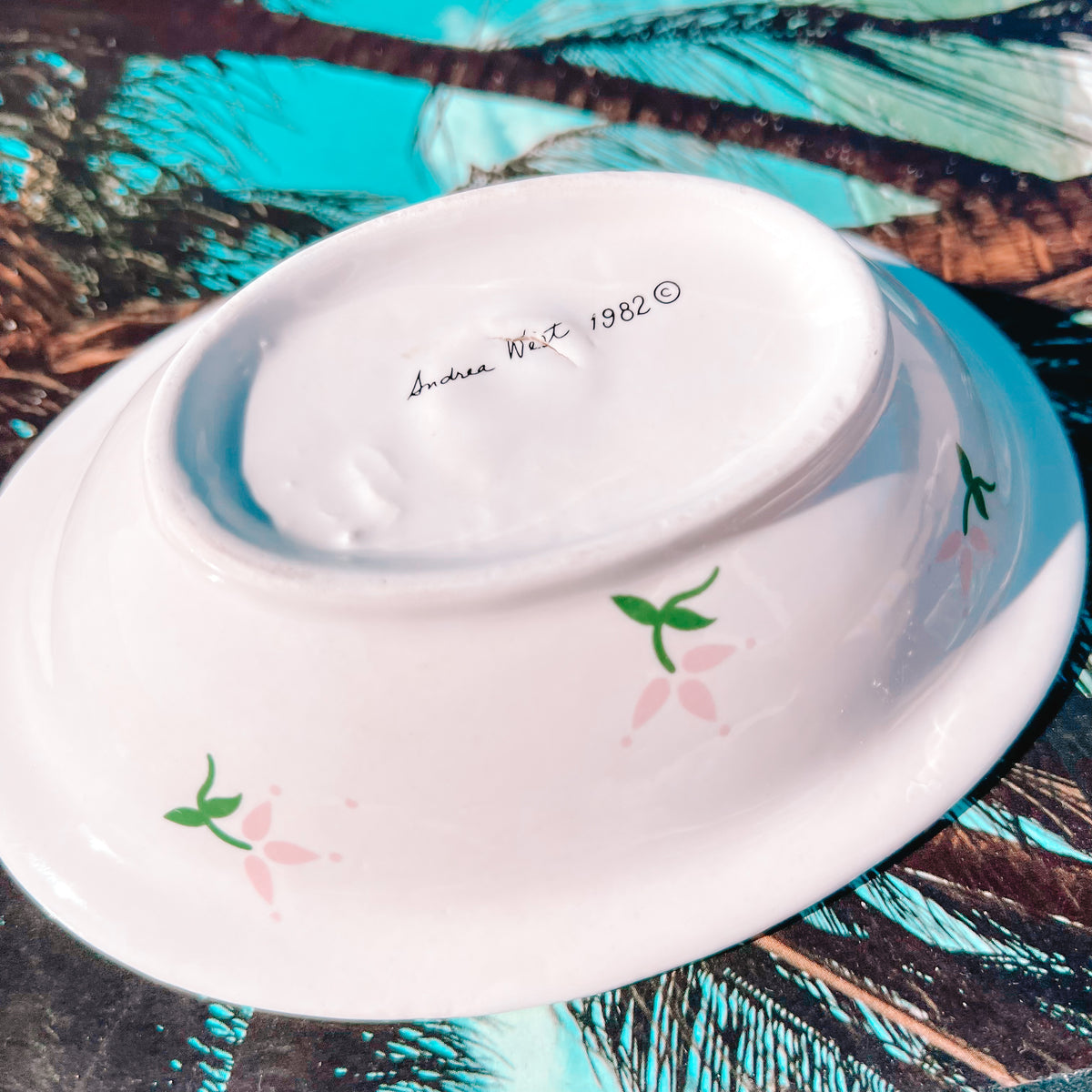 1982 Floral Soap Dish