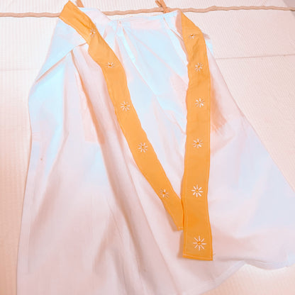 Lightweight Daisy Waist Apron